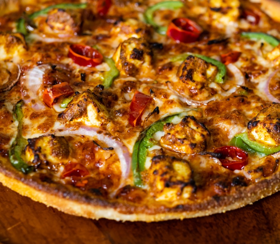 Tandoori pizza